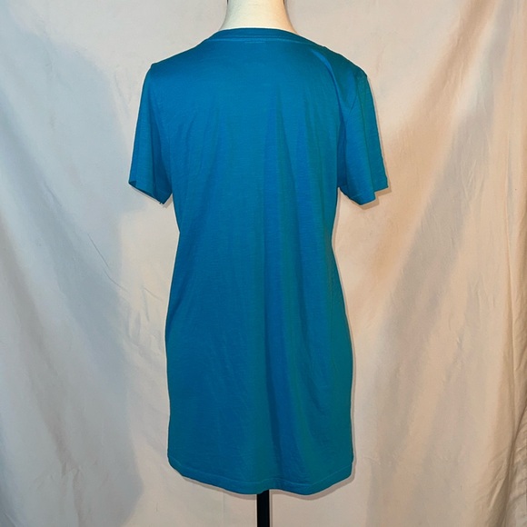 PINK • Victoria’s Secret • Everyday T-Shirt • Size Lg. - Picture 2 of 6